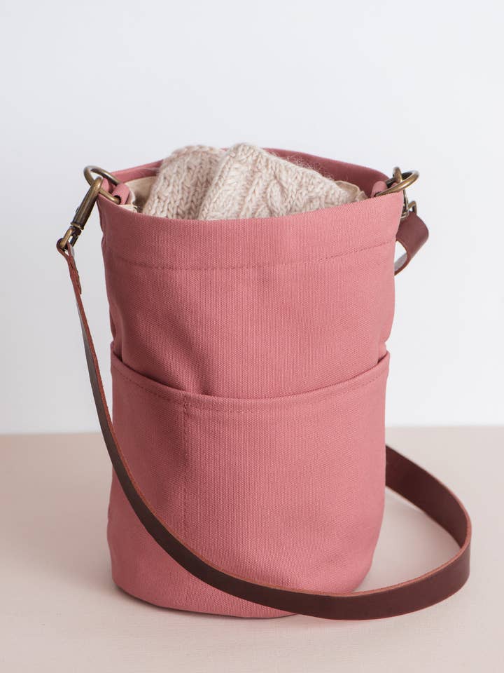 borsa a secchiello in tela per la vendita all'ingrosso da parte di Quince & Co.