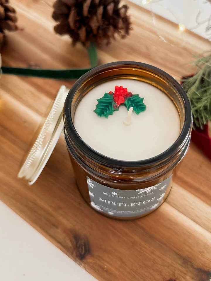 Mistletoe 7.5 oz Candle for wholesale by Soul Rest Candle Co.