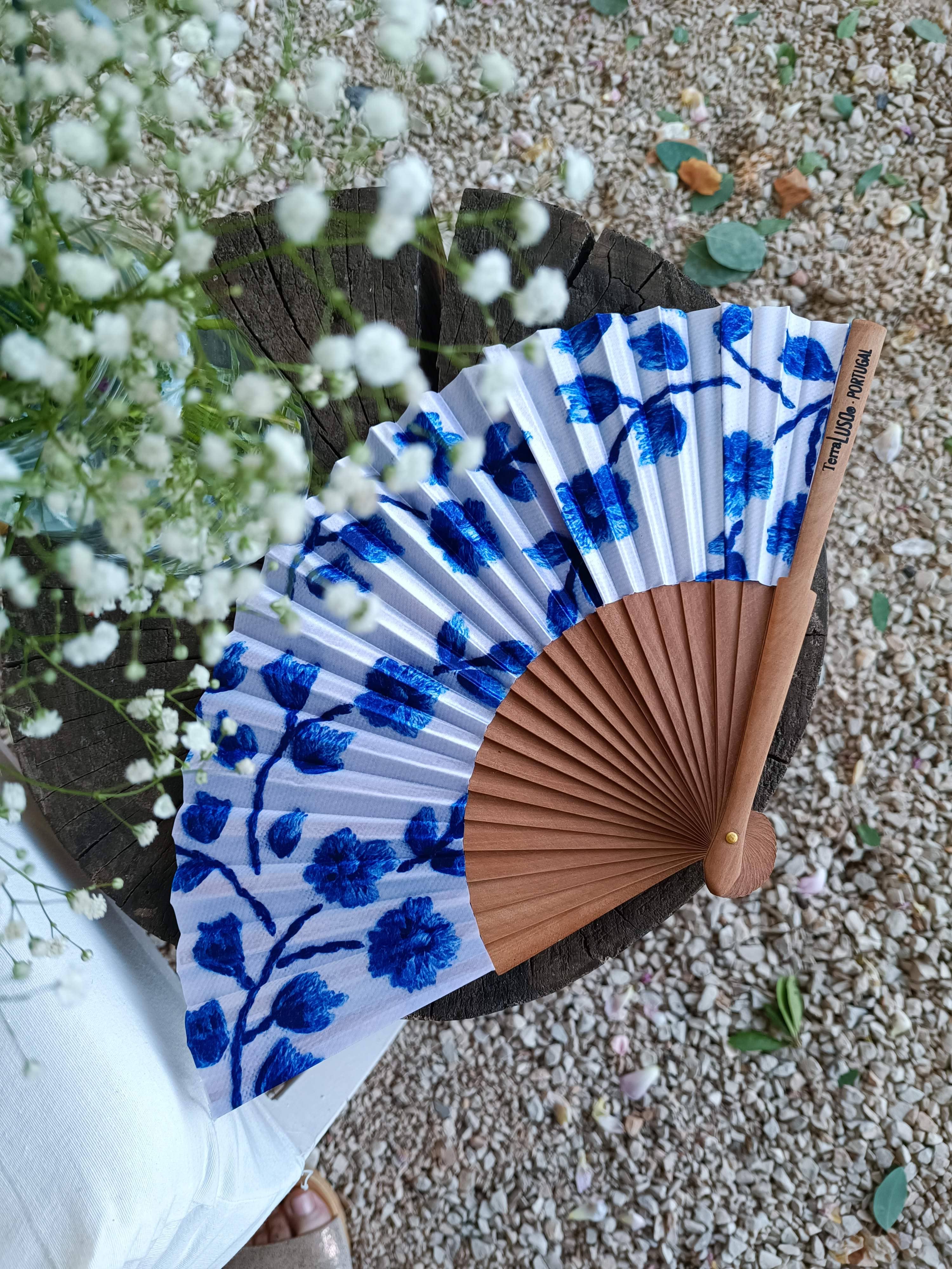 Terra Lusa – Großhandel Handfächer – Hue bestickter Fächer3