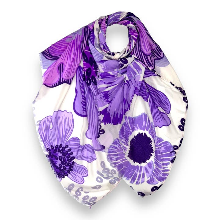 Grande fleur imprimée violette pour la vente par London Scarves