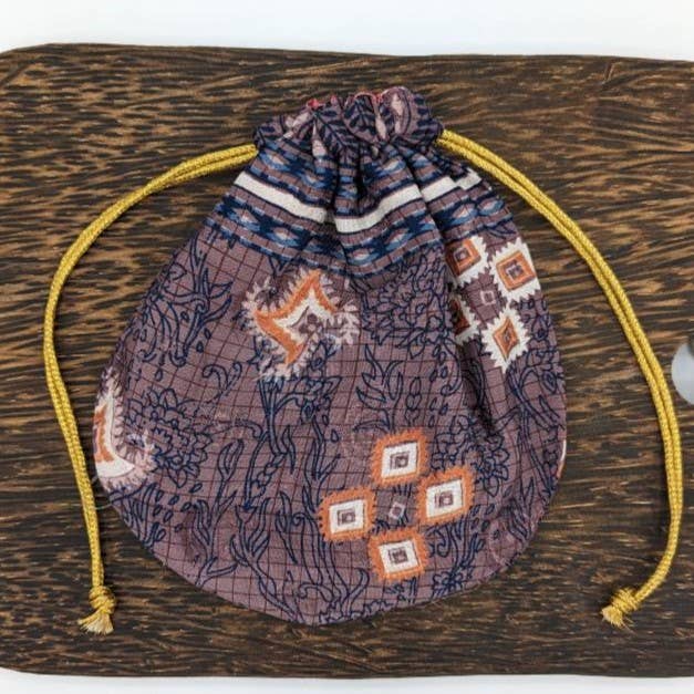 Dekko Trading - Wholesale Gift bag - Round Reusable Mini Gift Bag3