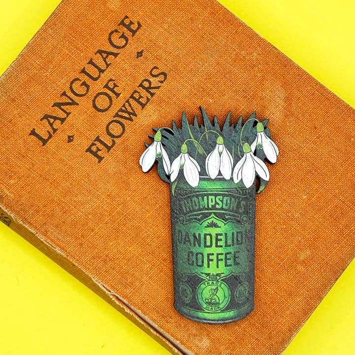 Su Owen – wholesale Brooch – Vintage Flower Wooden Pin Badge - Snowdrops1