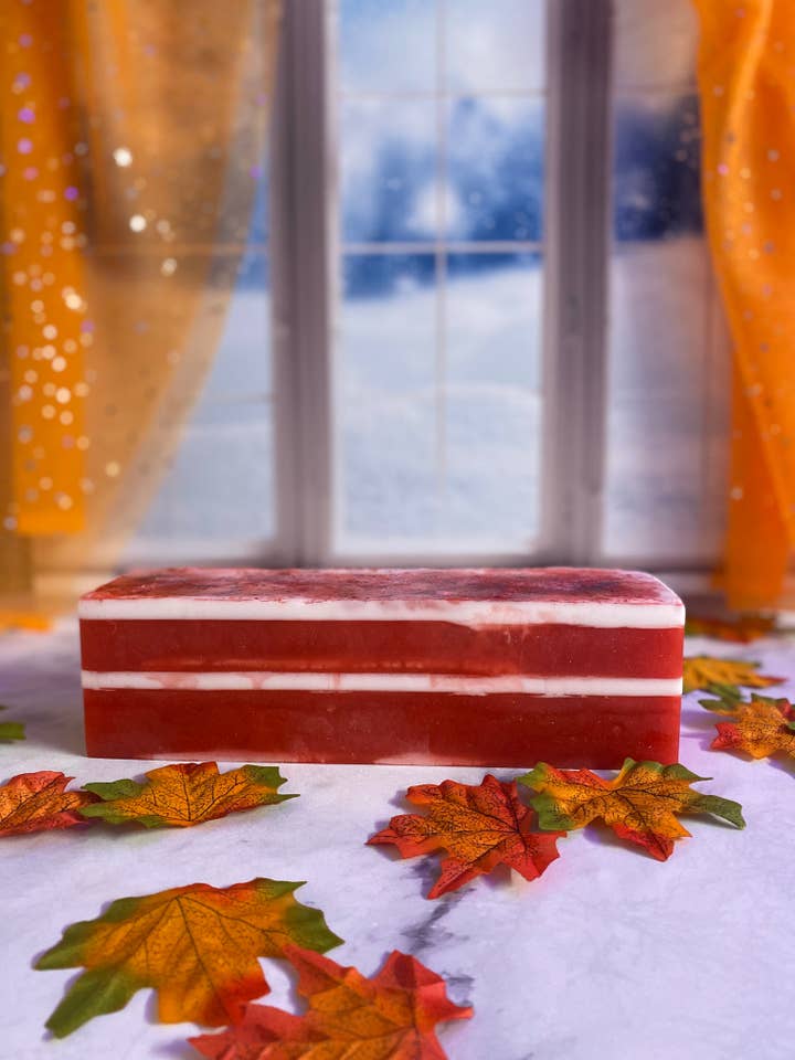 Savon à faire fondre et à verser parfumé au moka à la menthe poivrée avec un porte-savon en bambou gratuit pour la vente par Caity Made Creations