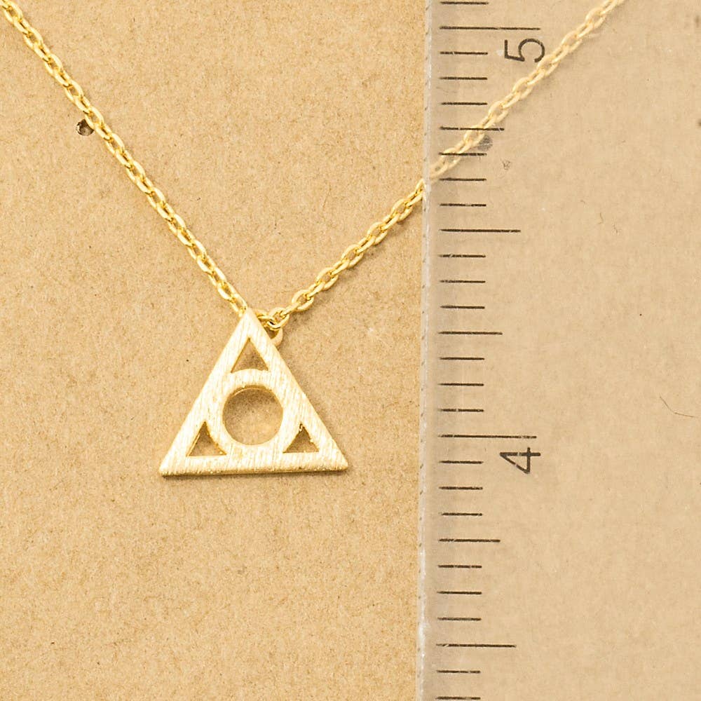 OURO Colar com Pendente de Círculo e Triângulo para venda a revendedores na Faire3