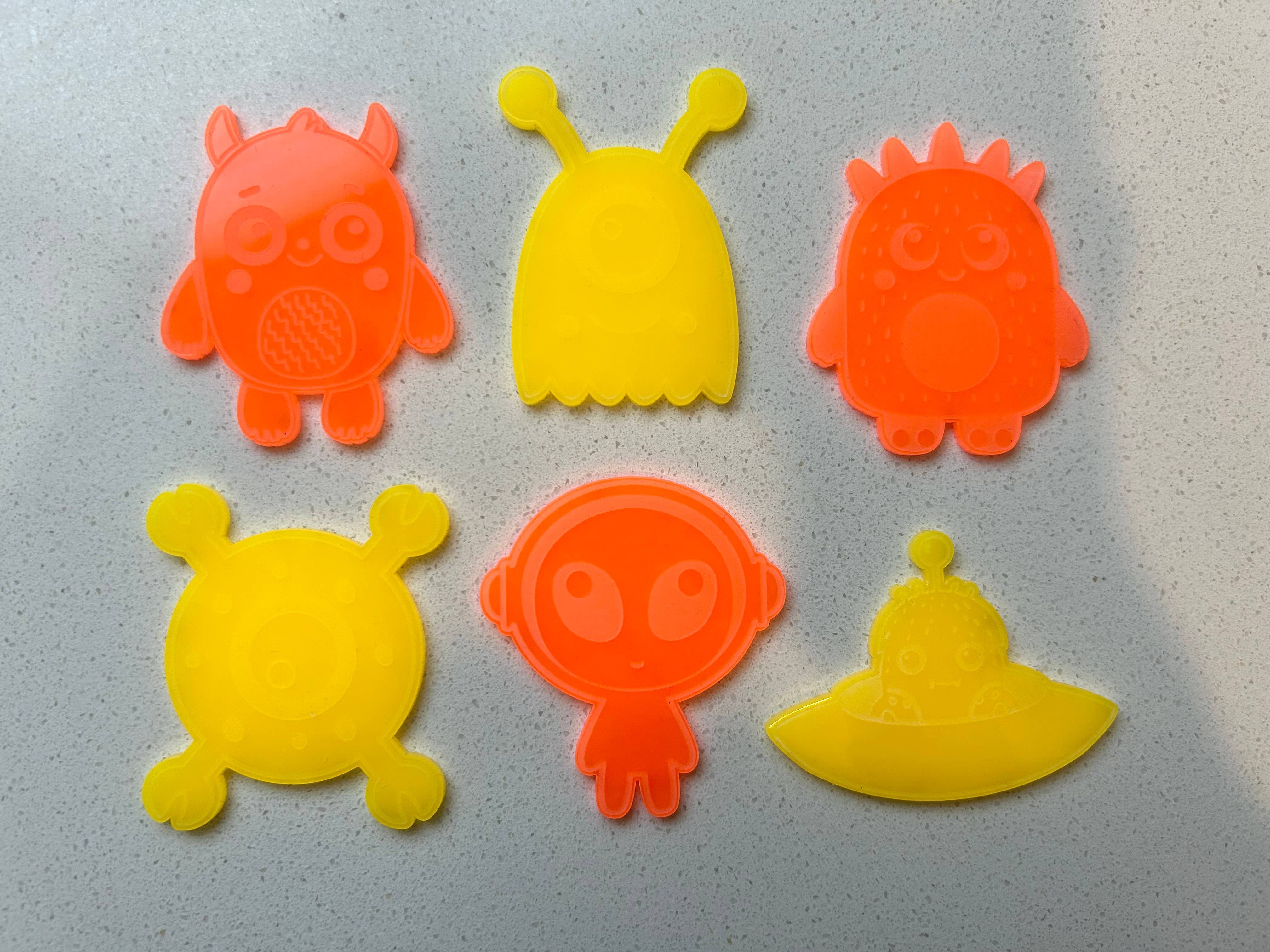 Stars and Sensory - Wholesale Toy Set - Kids - 6 Space Aliens Loose Parts 4