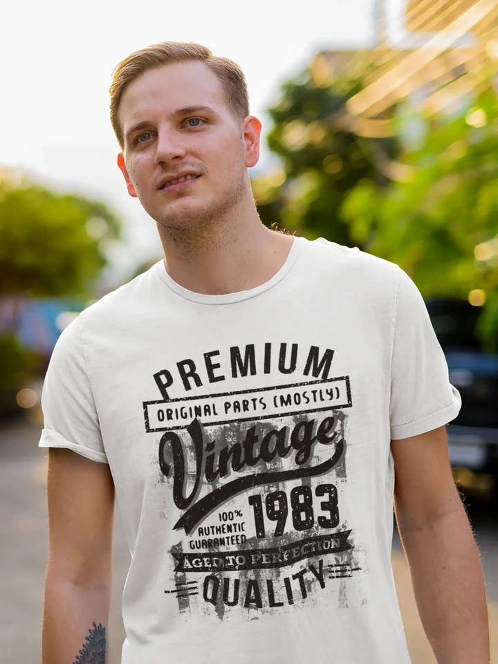 ULTRABASIC - T-shirt graphique pour anniversaire Aged to Perfection 1983 pour homme pour la vente par ULTRABASIC