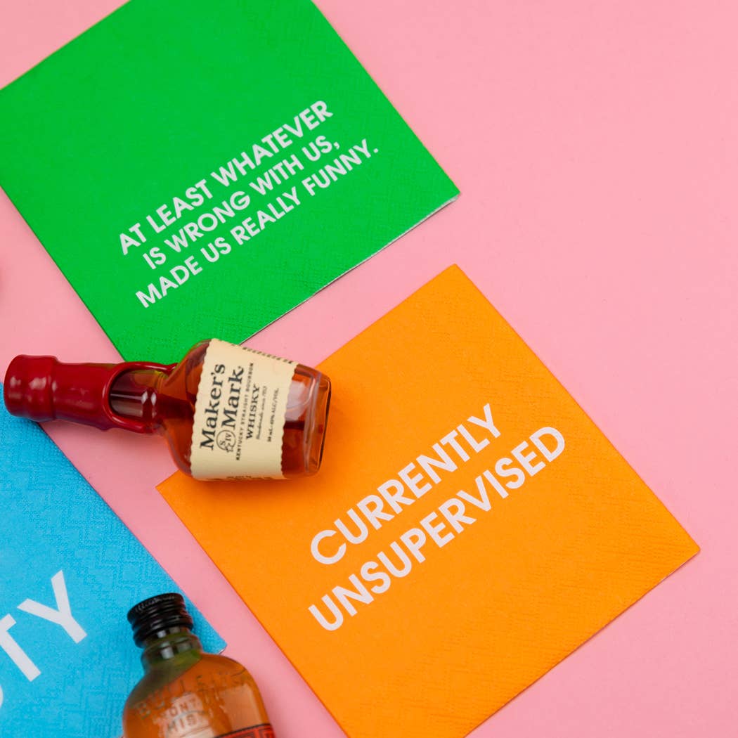 Chez Gagné - Venta al por mayor Servilletas desechables - Lo que sea que esté mal con nosotros, nos hizo graciosos - Servilleta de cóctel1