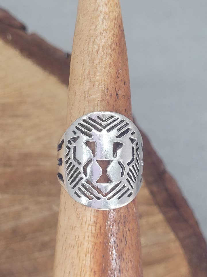 Anillo de León de Plata: Joyería Tribal Unisex, Libre de Níquel para venta al por mayor de Laboheme