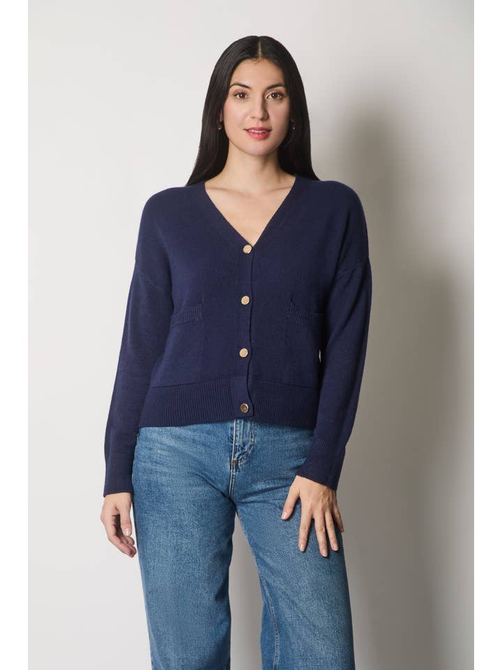 SOLO – wholesale Cardigan – Women’s – V-Neck Buttoned Cardigan with Pockets - Navy