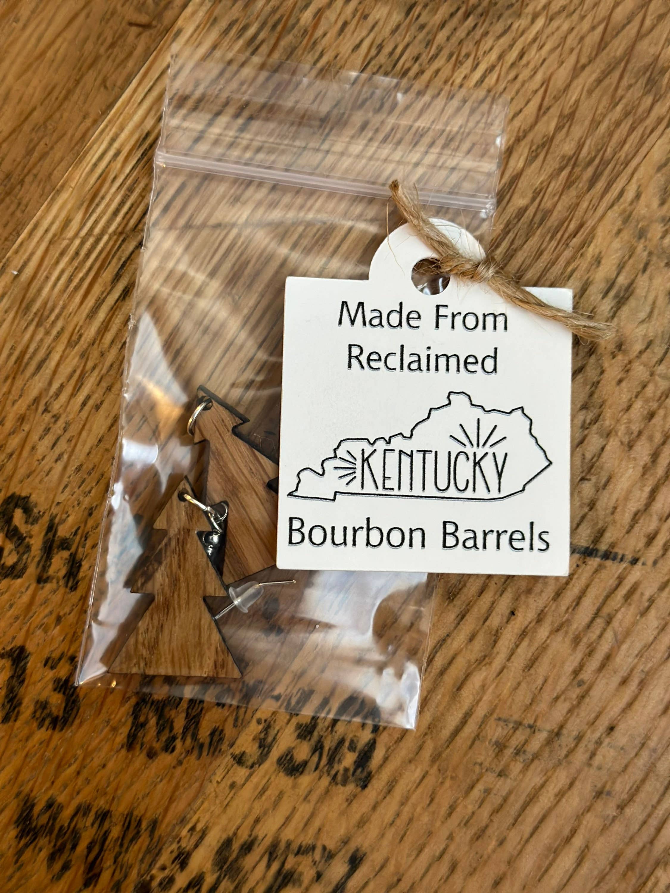 TWWKY – Engroshandel Hængeøreringe og creoløreringe – Genvundne Kentucky Bourbon Barrel juletræøreringe4