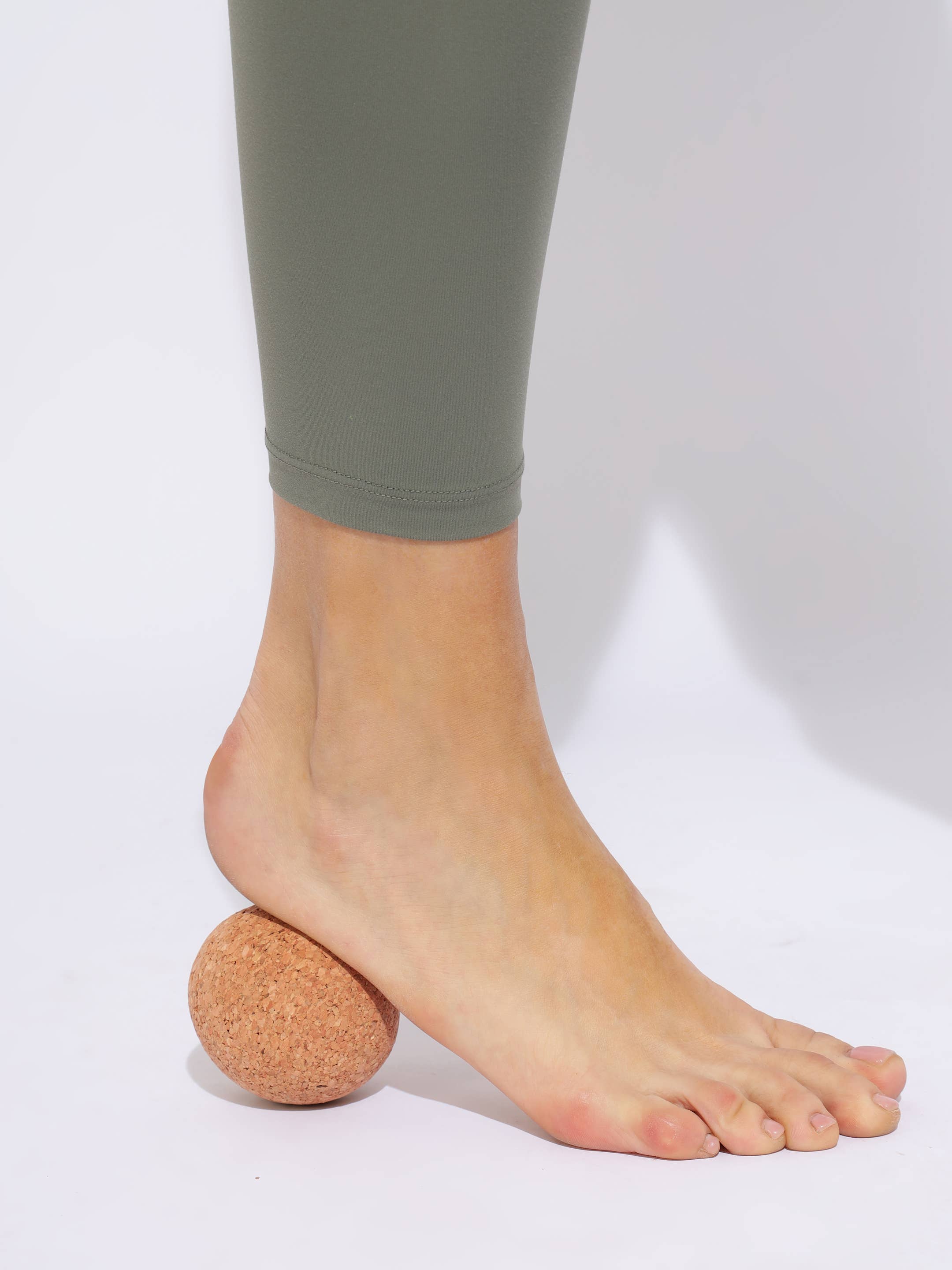 Shakti Warrior – wholesale Body massager – Cork Massage Balls (Pair)5