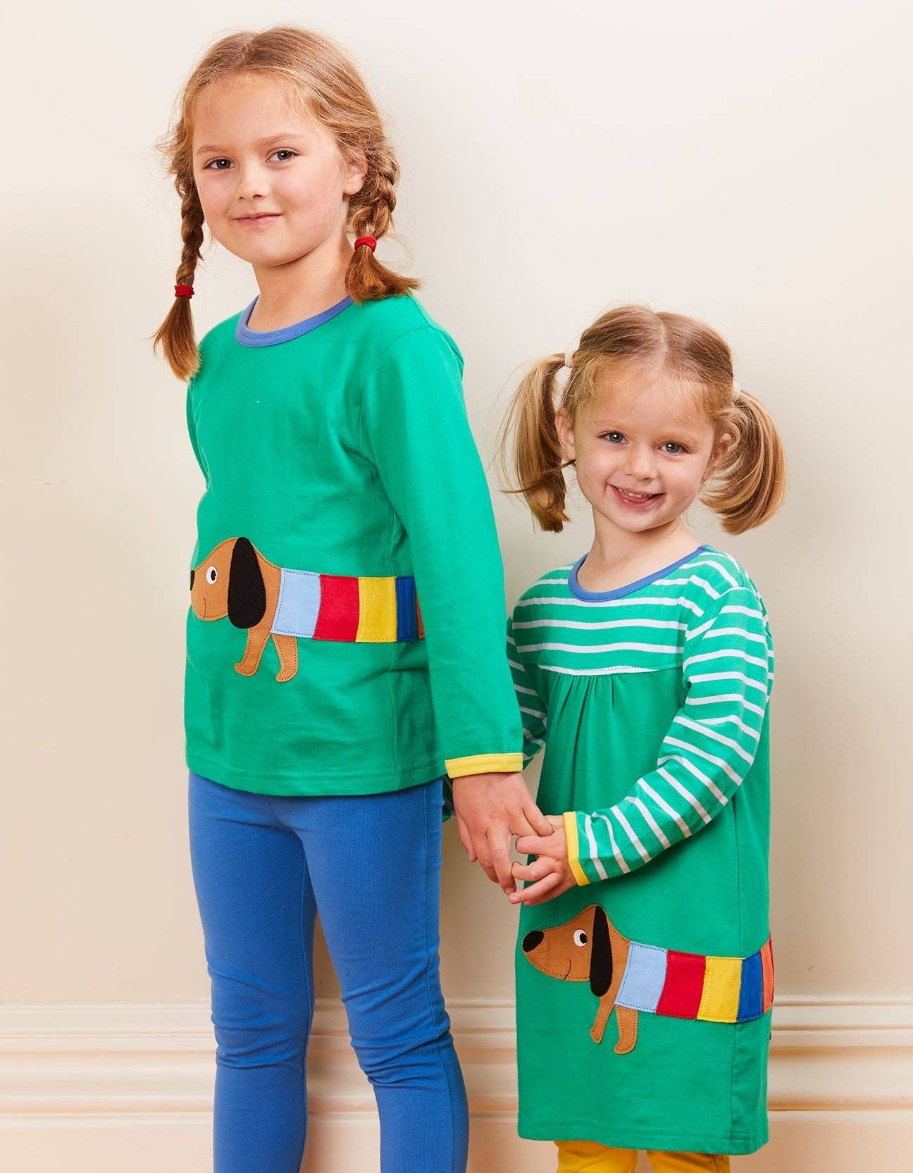 Toby Tiger GmbH - Vente T-shirt – bébé - T-shirt enfant à manches longues en coton bio avec application teckel3