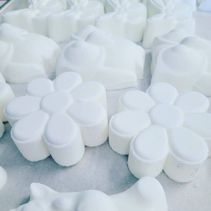 NOLA Soap Works - Wholesale Bath Bomb/Fizz - PYO Bath Bomb - Paint Your Own Bath Bombs10