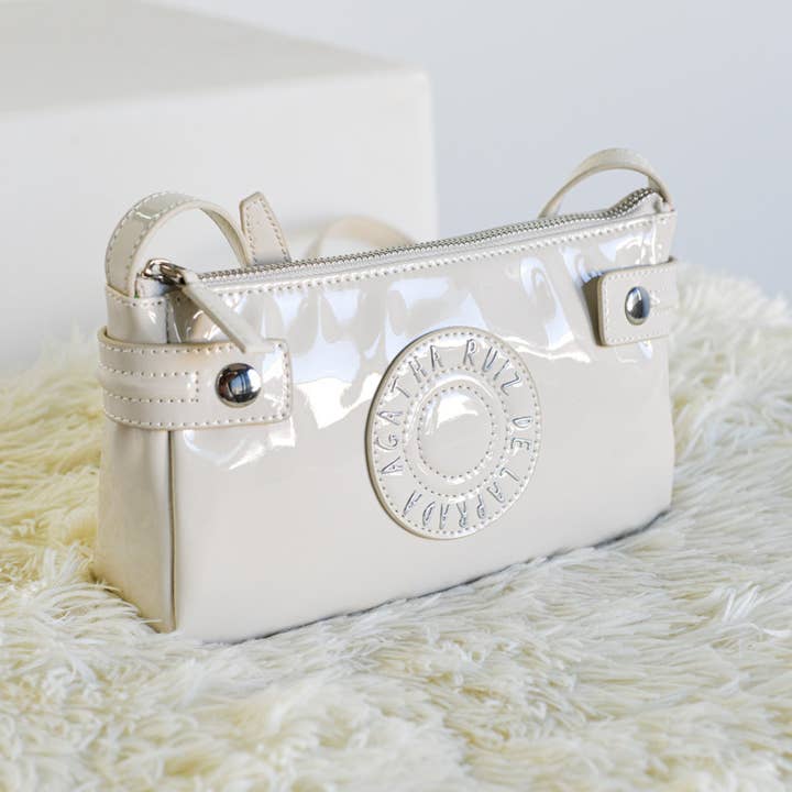 Agatha Ruiz De La Prada - Bolsos – wholesale Axelväska - Dam – Mini axelremsväska lackläder logotyp Agatha Ruiz de la Prada Beige