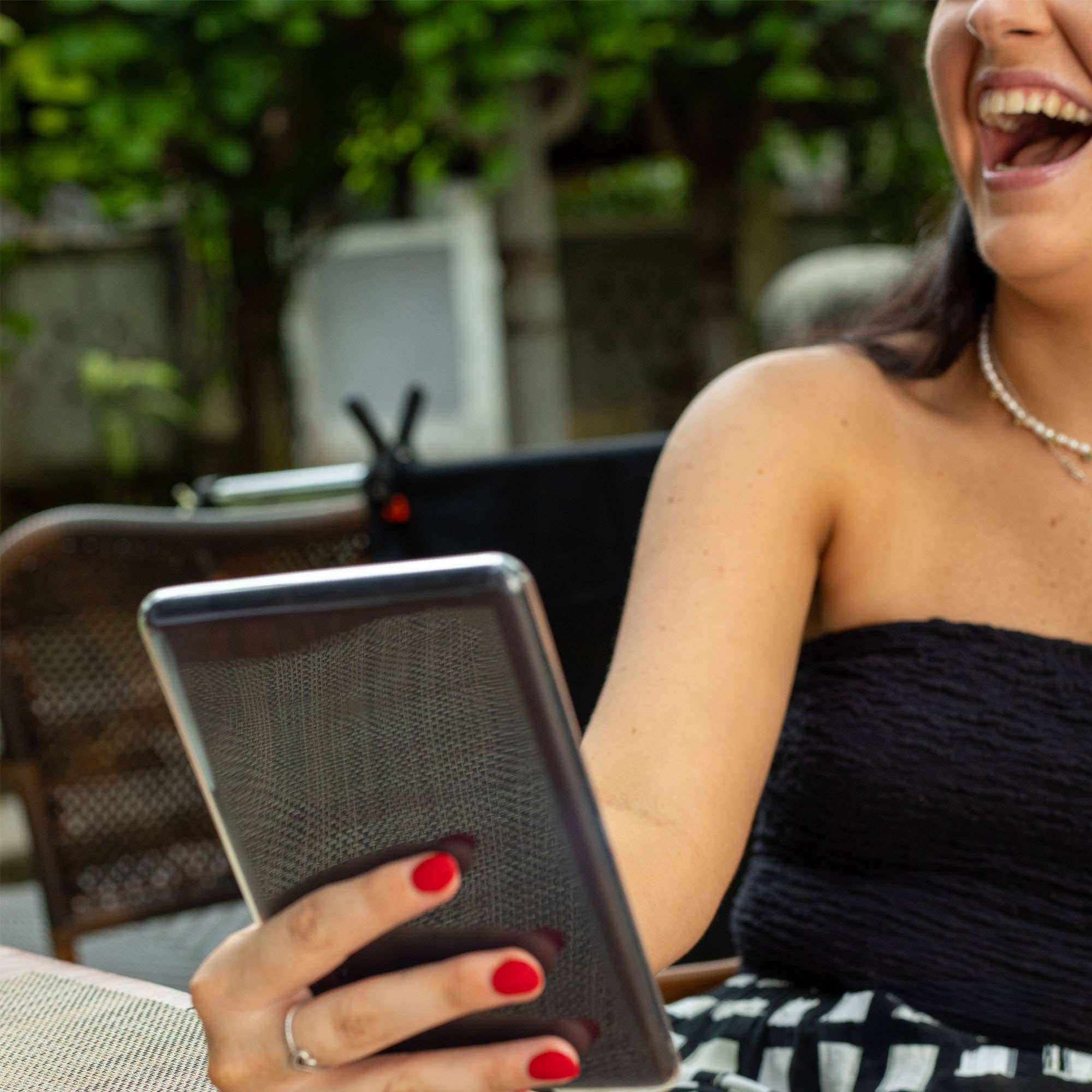 Strapsicle – wholesale Laptop/tablet case – Unisex – Clear Kindle Case7