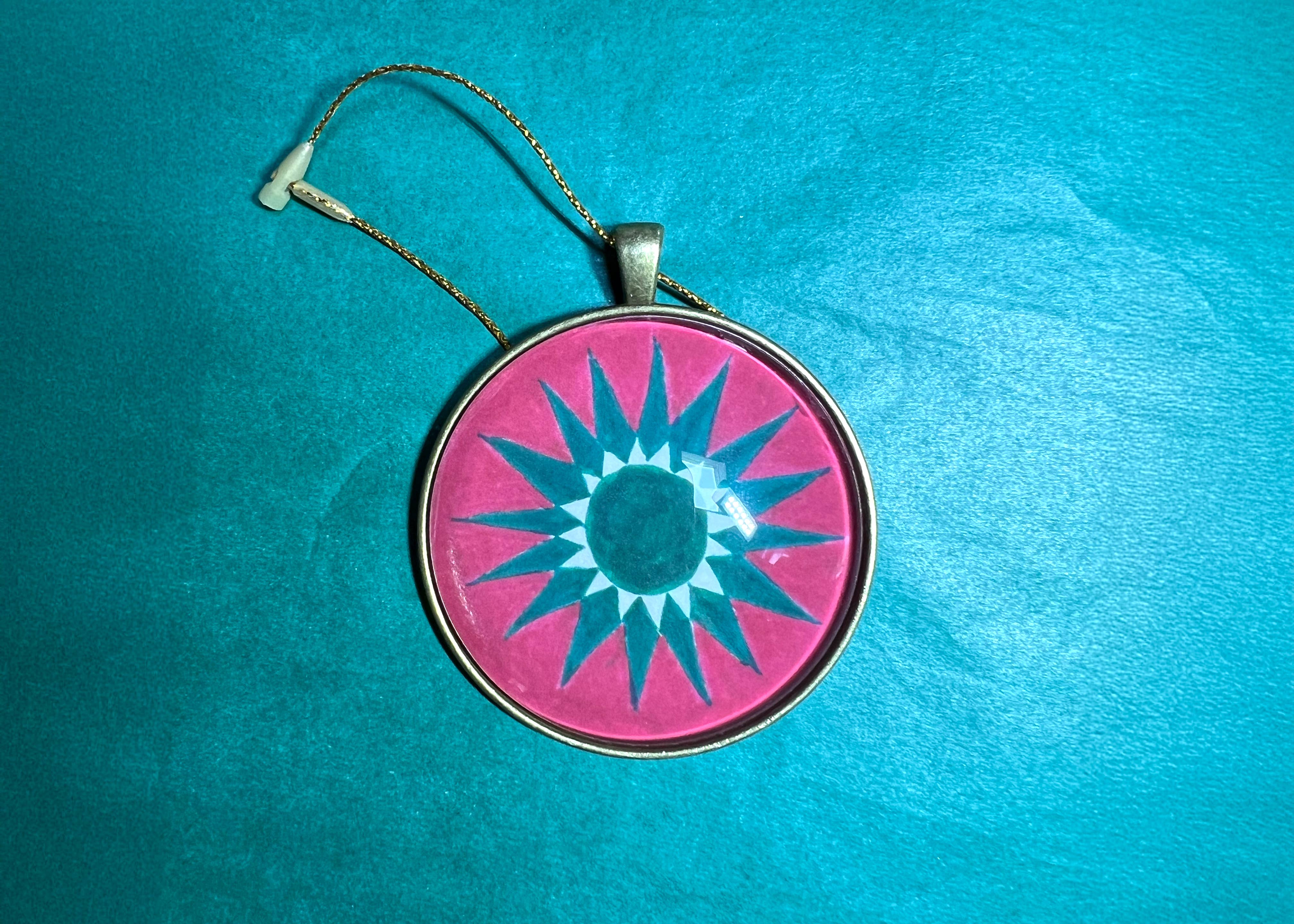 Quilt Design Jewelry - Wholesale Ornament - Poinsettia Design Christmas Ornament,  Green/Red2