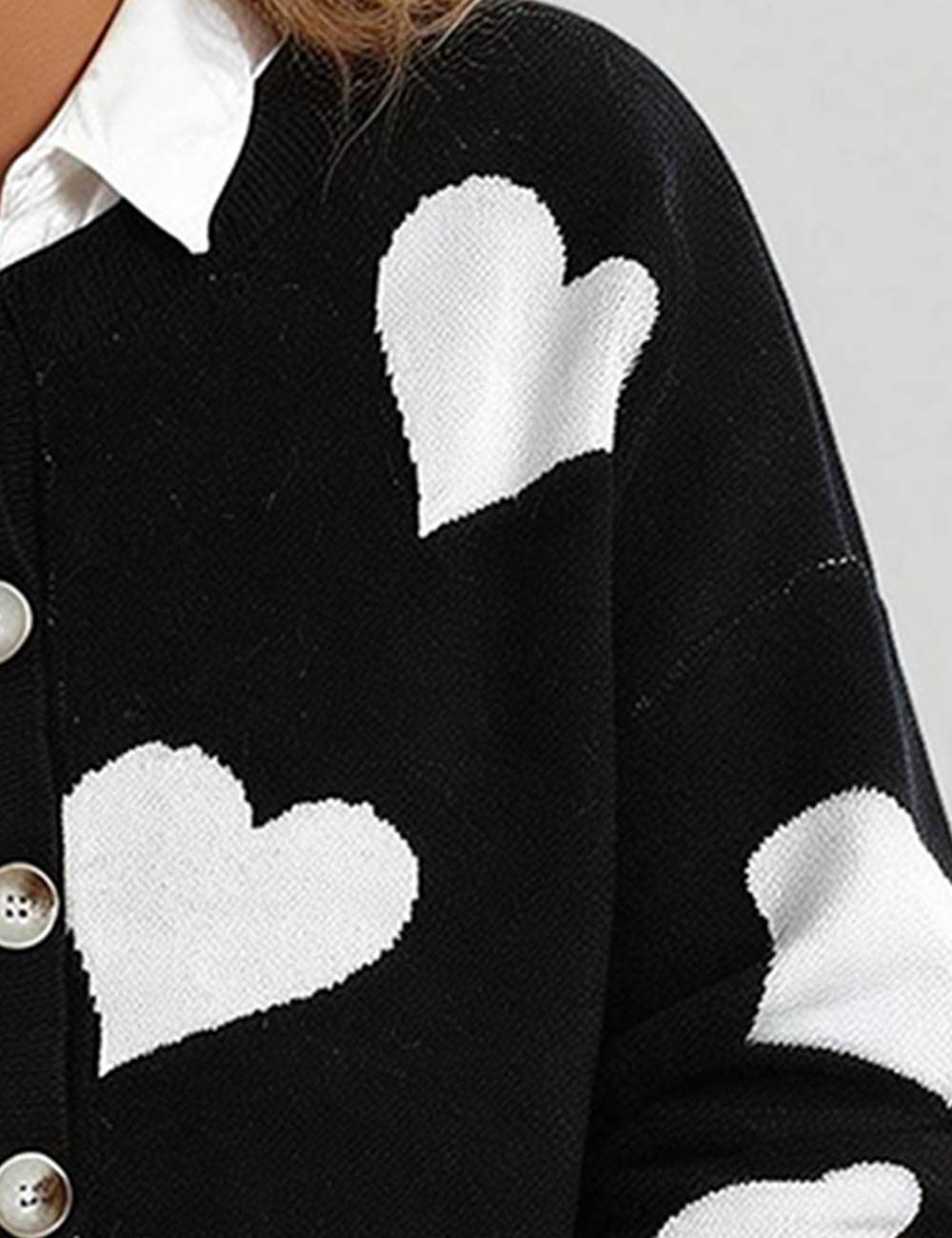 Sweetkama – Cardigan - Mulher por atacado – Cardigan feminino com coração e botões, gola redonda, modelo 23682