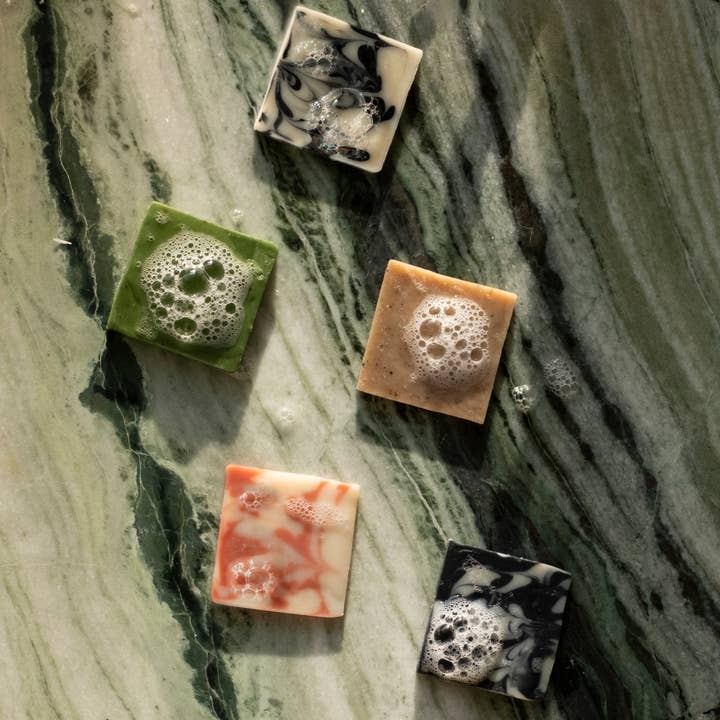 Kit de Parfums pour Savon pour la vente par UME Studio
