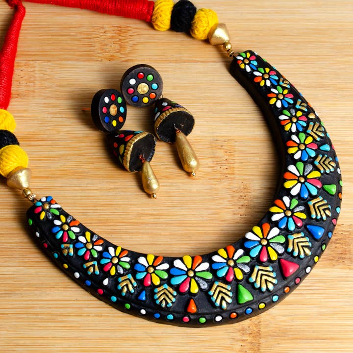 House of Kraft Jewelry & Accessories - Wholesale Jewelry Set - Geometric Jewelry Set | Clay Jewelry | Chocker Jewelry1