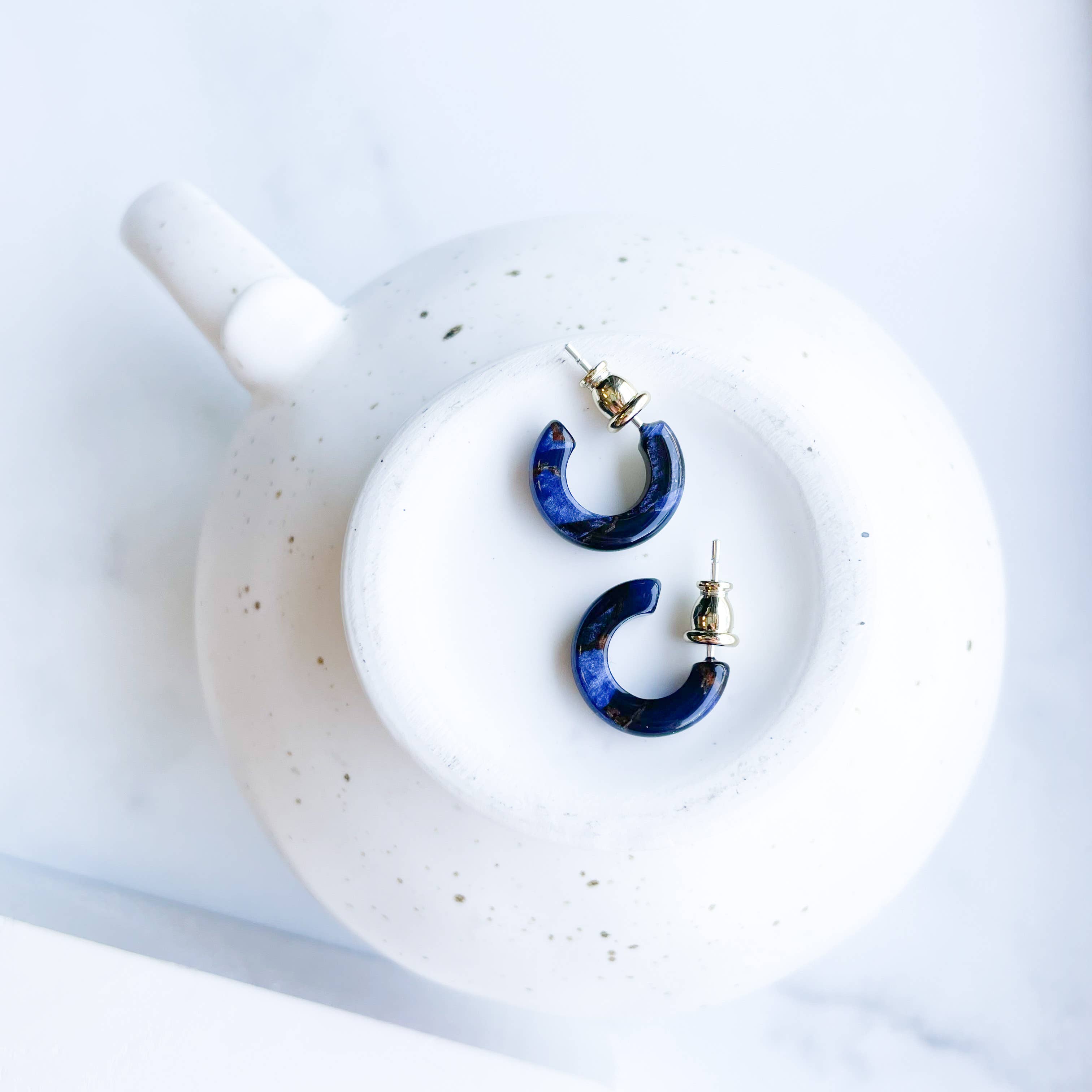 Fenna&Fei - Wholesale Hoop Earrings - Huggie Hoops Collection | Small Tiny Minimalist Resin Hoops10