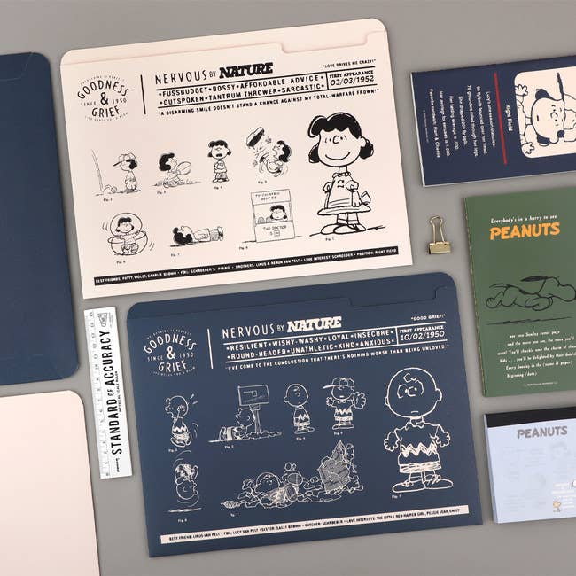K_Wonderland - Wholesale Folders - Peanuts Snoopy 75th Anniversary Paper File Folder