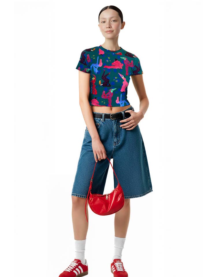 SPIRIT RAVE CROPPED SHORT-SLEEVE SHIRT for wholesale by Pitaya Yoga