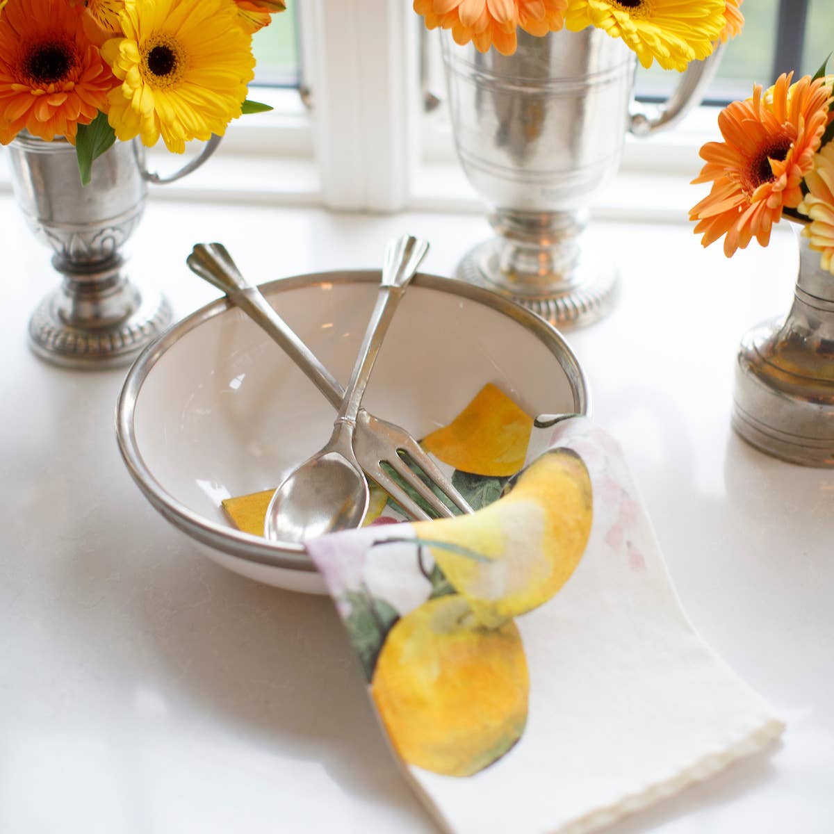 Arte Italica & Crown Linen Designs - Wholesale Bowl - Tuscan Medium Bowl1