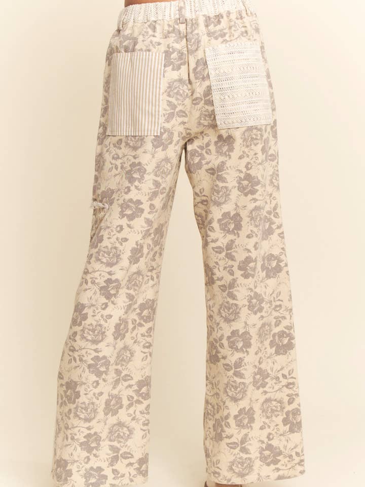 NATURAL /GRIS OSCURO PANTALONES LAVADOS CON DETALLE DE PARCHE ESTRELLA FLORAL PLUS de venta al por mayor en Faire2