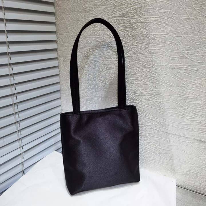 SueSilkHK – wholesale Shoulder bag – women's – Elegant Vintage Style Satin Colorblocking Women's Bag - With Featured Synthetic Fabric10