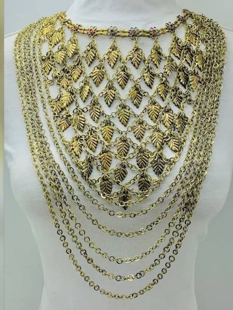 Collana con bavaglino a più fili, in argento gitano Kuchi Boi per la vendita all'ingrosso da parte di vintarust