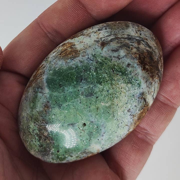 The Headspace - Wholesale Spiritual Stone/Crystal - Chrysophase Palm Stone0