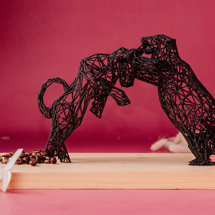 3DOfficeAT - Wholesale Decorative Tabletop Object - Bull vs. Bear Market Statue - Decor Sculpture