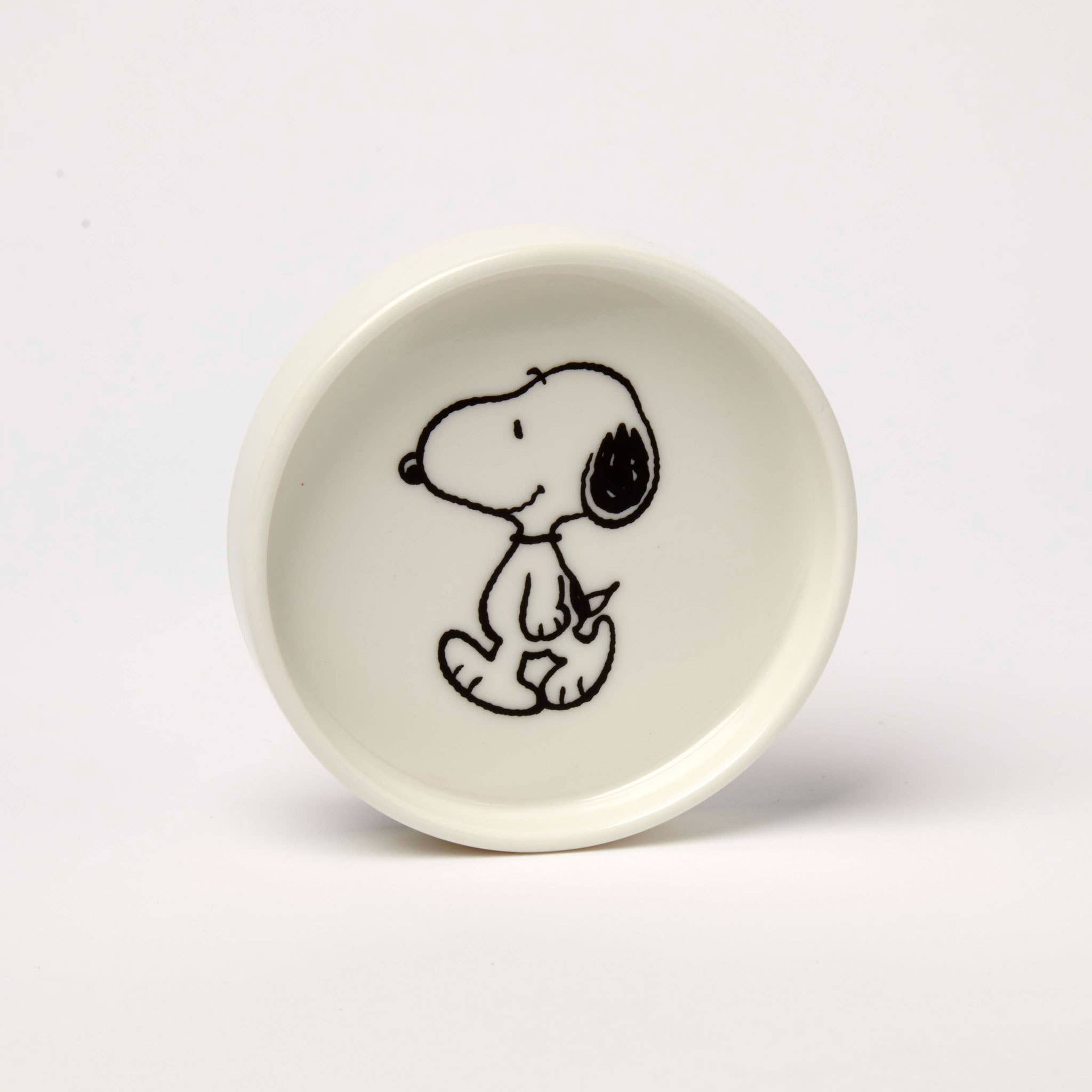 Magpie - Wholesale Jewelry Dish - Peanuts Round Shaped Trinket Dish - Snoopy Walk1