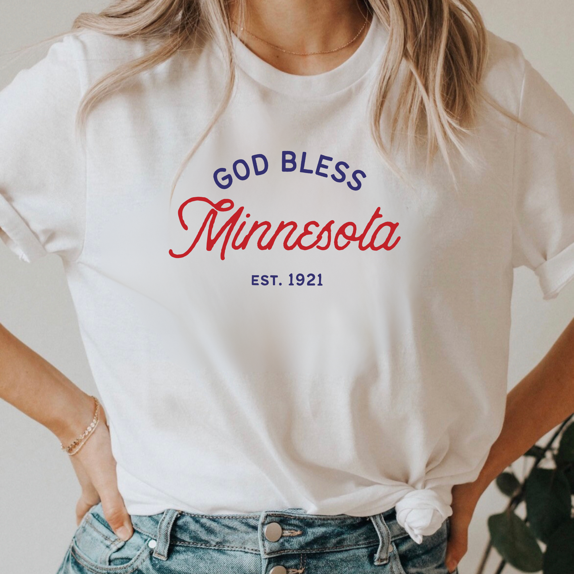 Faith & Life Christian Brands – Großhandel T-Shirt mit Siebdruck – Damen – T-Shirt „God Bless Your City Hometown 4th Of July“6
