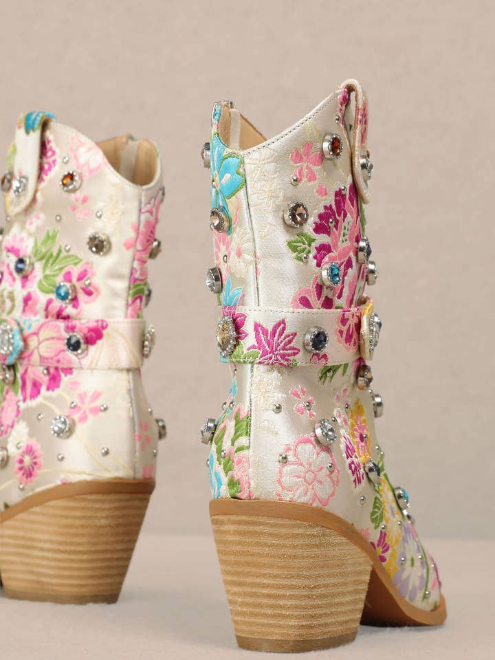 BRANCO FLORENCE - Botas cowgirl com cristais para venda a revendedores na Faire3