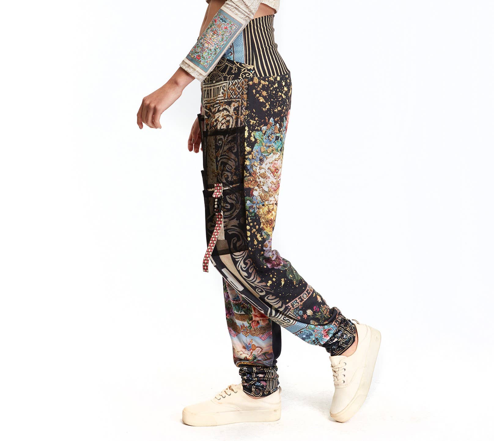 IPNG Design - Wholesale Pants - Women's - Sweat Pants - Fortune In Flowerland1