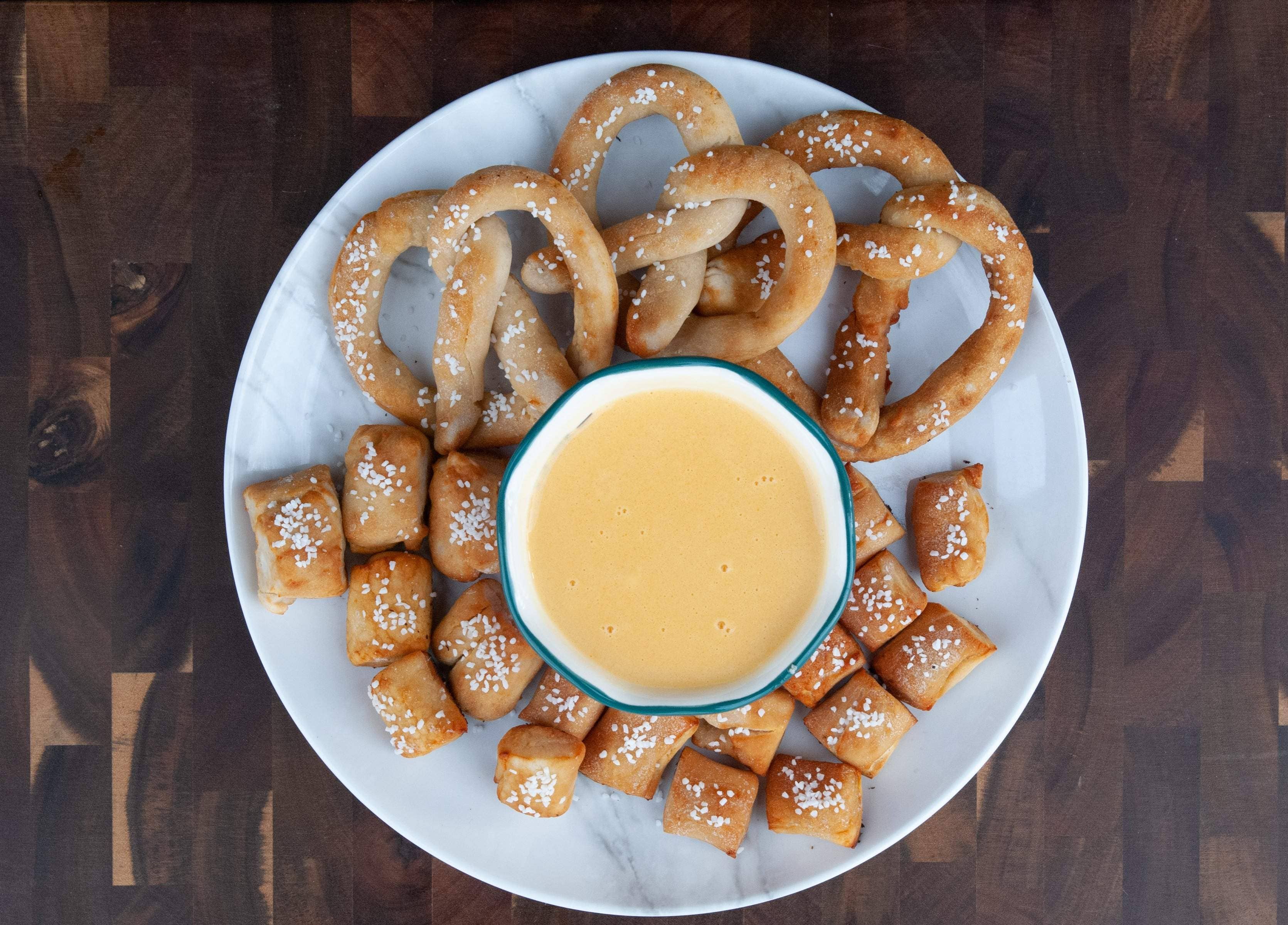 Mom's Place Gluten Free - Wholesale Bread Mix - Gluten-Free Soft Pretzels with Sea Salt Mix3