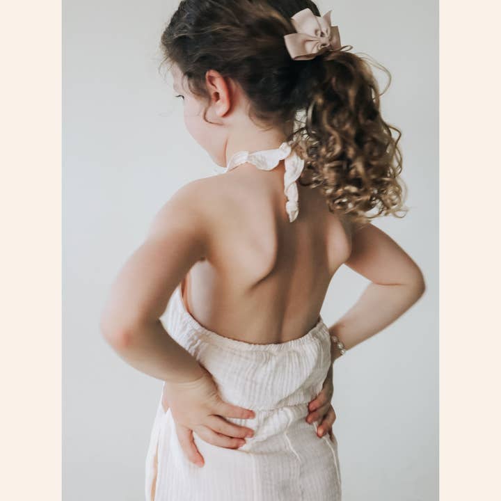 HAHA MAMA Clothing - Venta al por mayor Conjunto de mamá y bebé - Mono de Crochet Blanco Suave para Mamá e Hija - Niña6