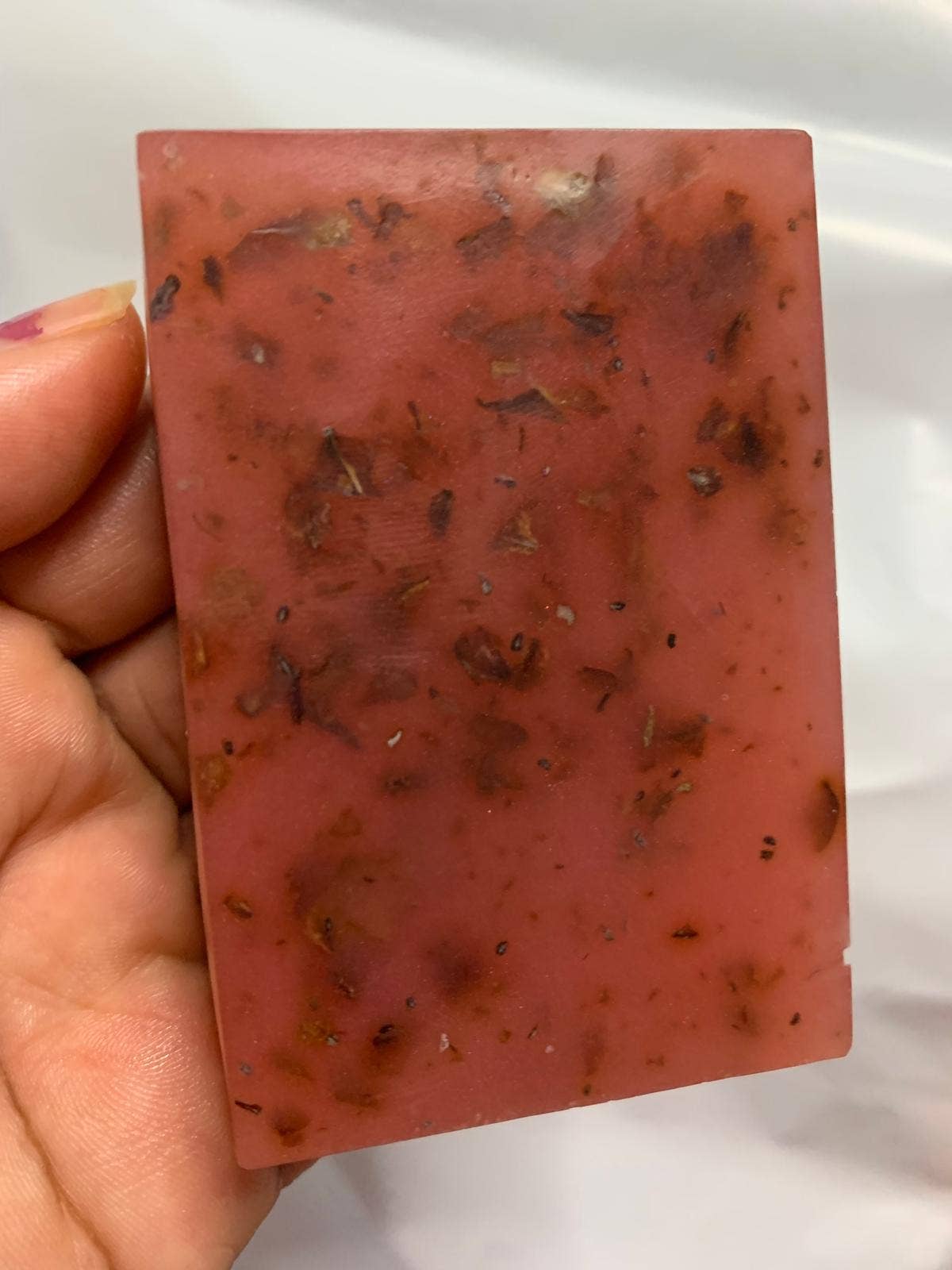 Chabinehairstore - Wholesale Bar Soap - Handmade natural soap with rose petals