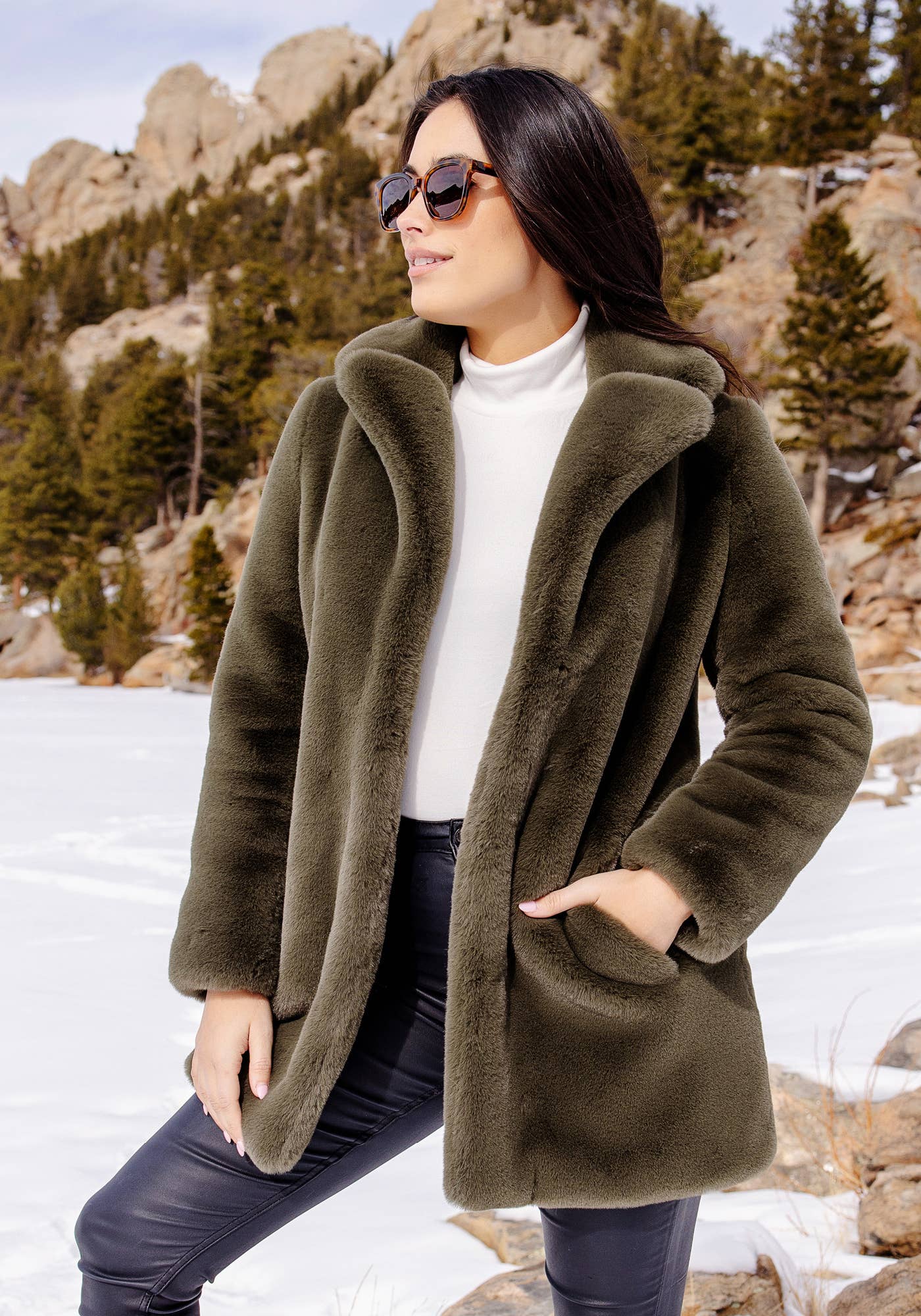 REMOVED BRAND - Wholesale Bont/kunstbontjas - Dames - Le Mink jas van nepbont met neklapjes11