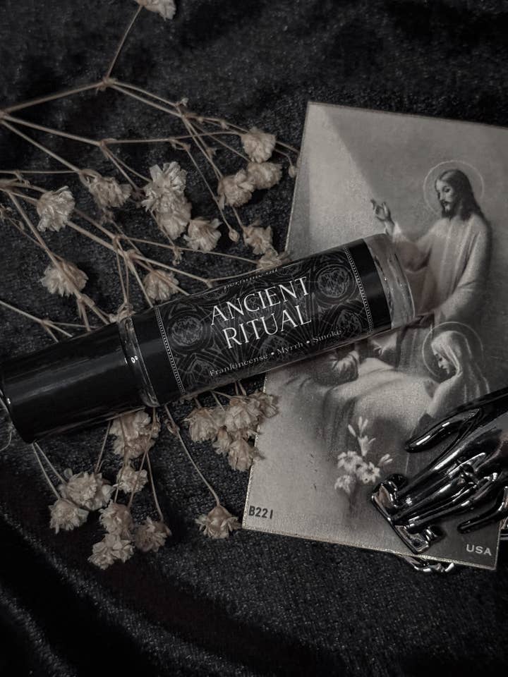 Antico Rituale (Chiesa Cattolica) per la vendita all'ingrosso da parte di Seance