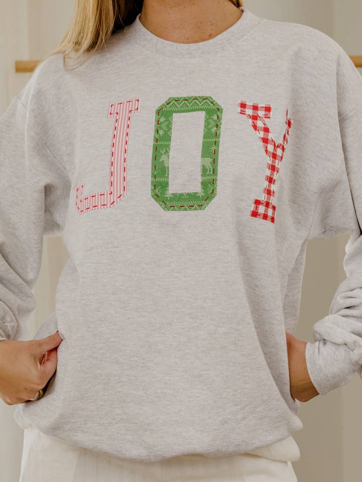 LivyLu - Wholesale Graphic Sweatshirt - Women's - JOY Christmas Quilted Puff Ink Ash Gray Sweatshirt3