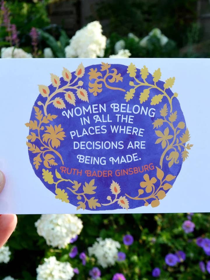 Impresión artística feminista: Las mujeres pertenecen a todos los lugares, RBG para venta al por mayor de Fabulously Feminist