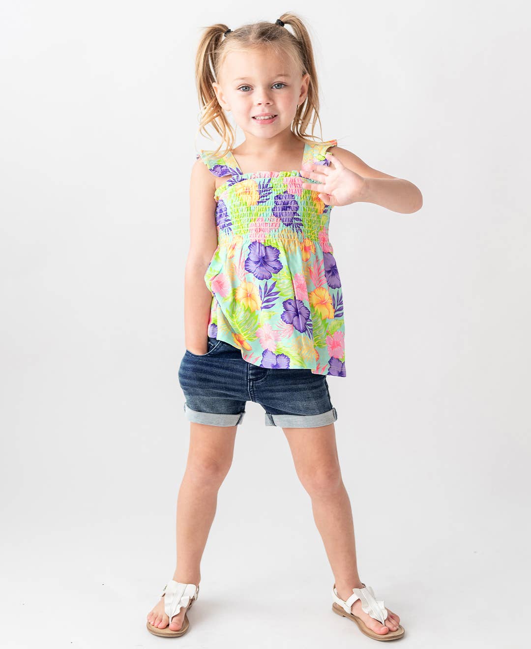 Blue Girls Medium Wash Denim Stretch Denim Shorts for wholesale on Faire7