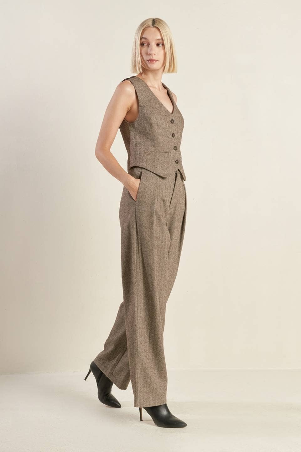 Brown A woolen pant - FP1253 for wholesale on Faire3