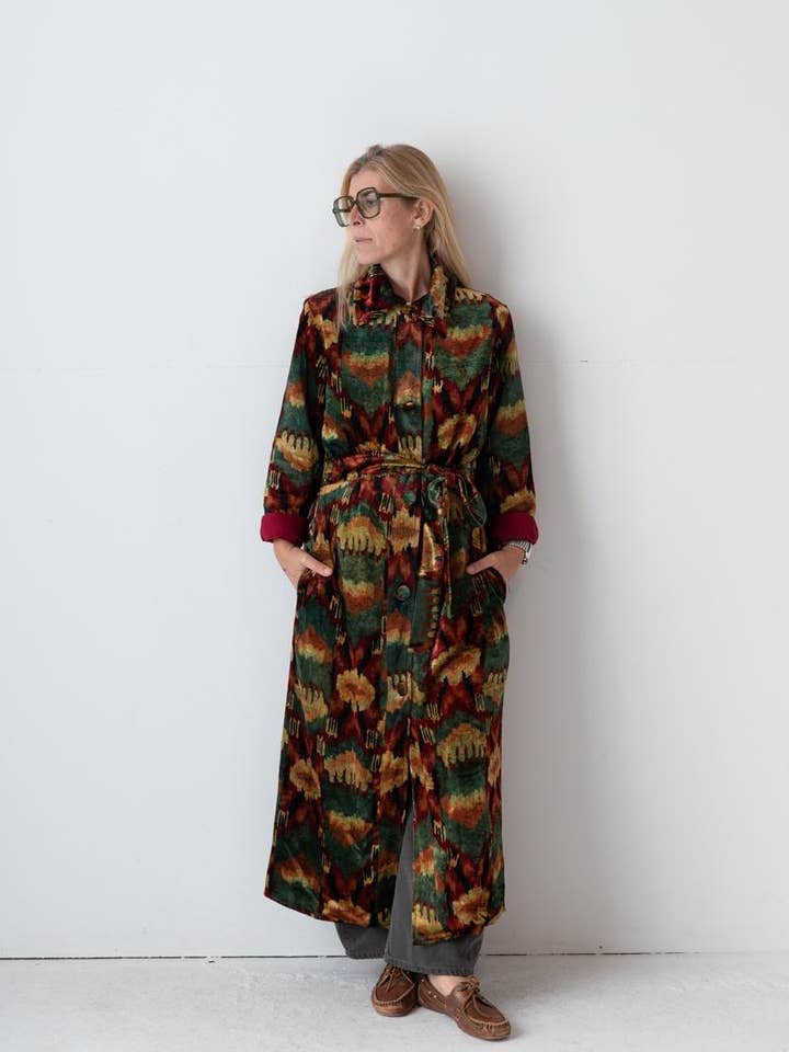 Sanjanaandme - Wholesale Coat - Women's - Meera Silk Velvet Coat5
