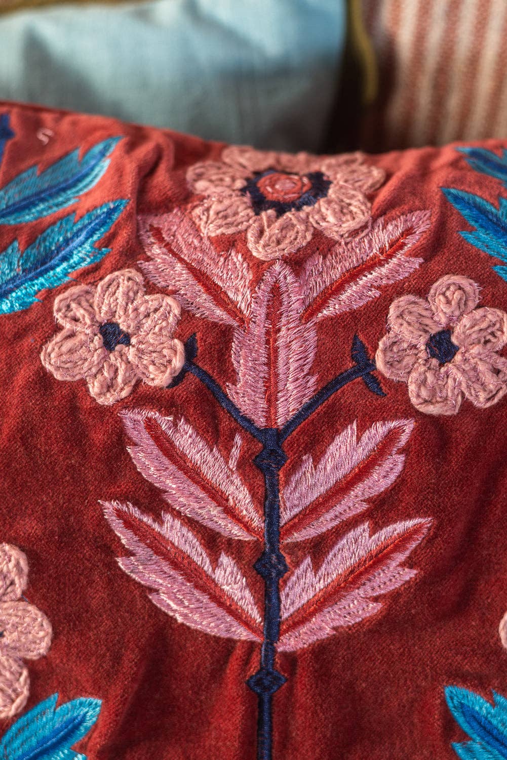 Ian Snow Ltd – wholesale Chair cushion – Burgundy Velvet Flower Embroidered Cushion Cover2