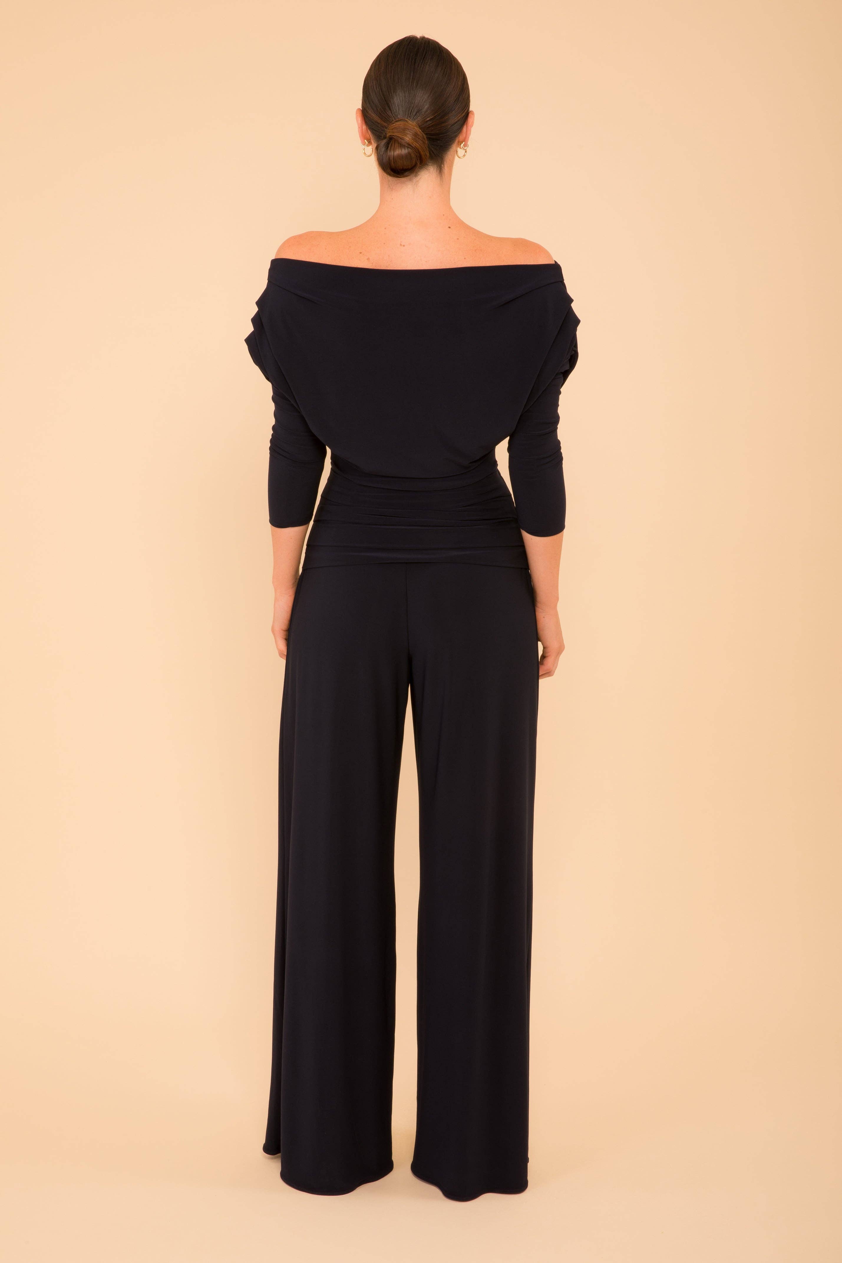 Atom Label – Großhandel Jumpsuit – Damen – STOCK Carbon Overall mit Ärmeln in Marineblau2