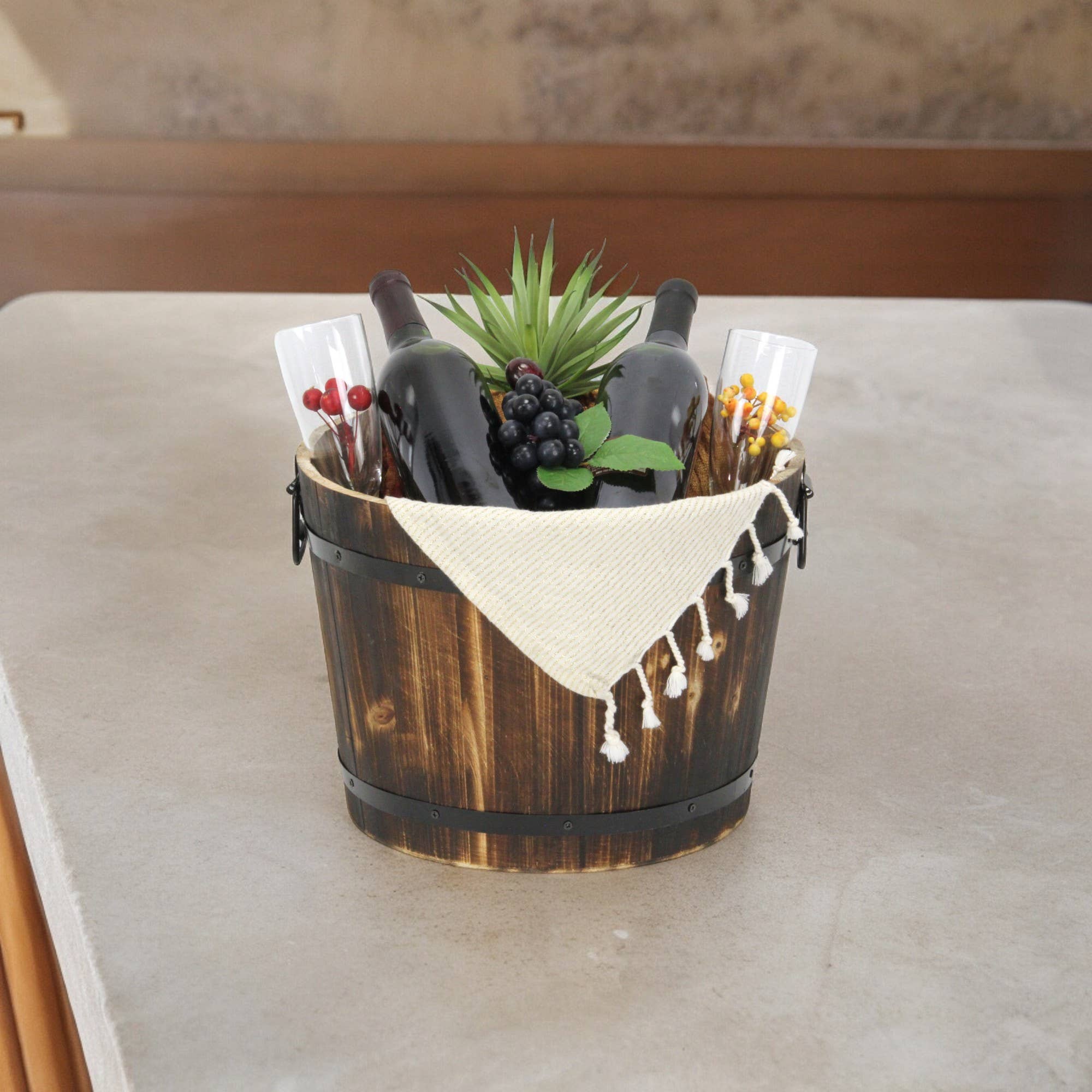 Cheungs Home Decor - Vente Pot - Seau décoratif en bois marron foncé Mariva avec accents et poignées en métal12