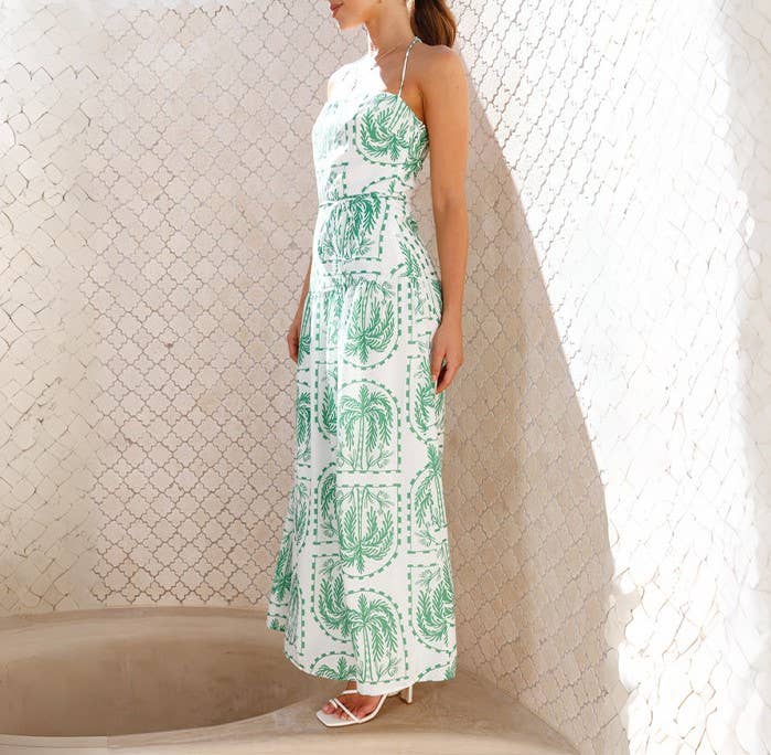 HIDDENBRAND - Wholesale Dress - Women's - Casual floral halter Beach Hawaiian vacation dress14